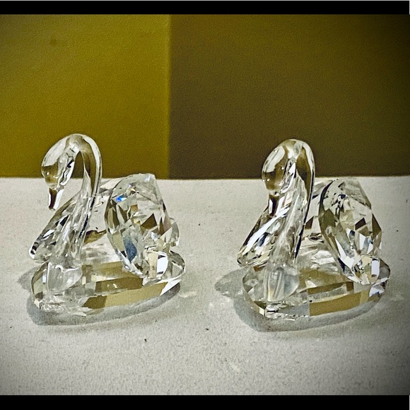 Swarovski Silver Crystal Swans - Picture 3 of 6